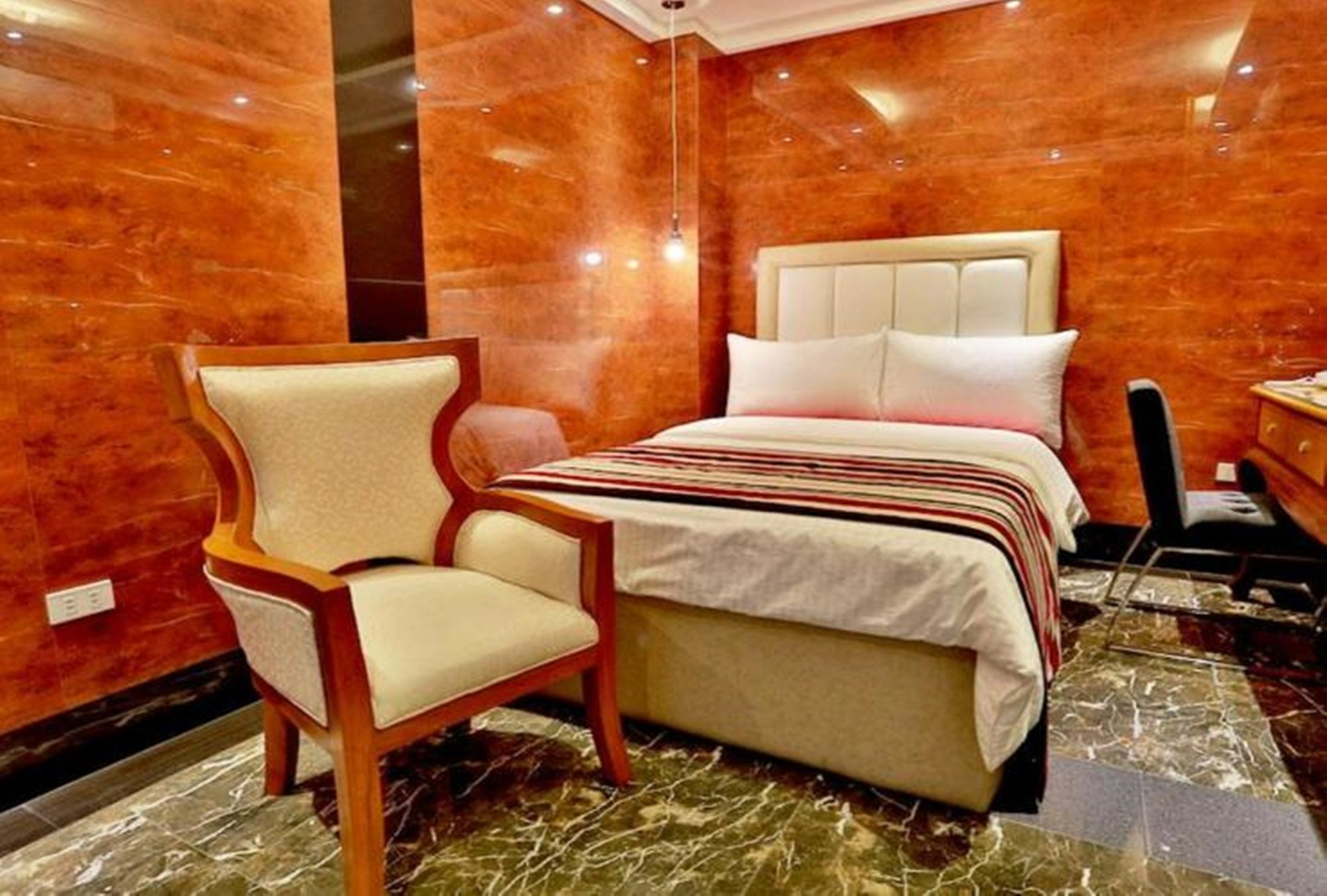 Belgian Suites Manila Exterior photo